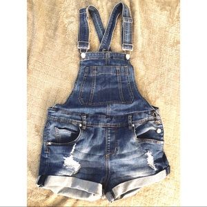 ✨💕 DOLLHOUSE 💕✨ OVERALL SHORTS